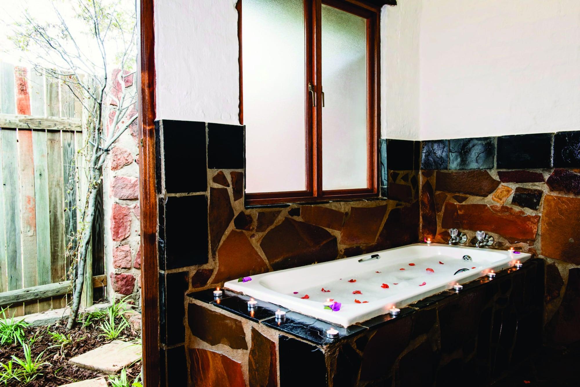 Kedar Heritage Lodge, Conference Centre & Spa Rustenburg Ngoại thất bức ảnh